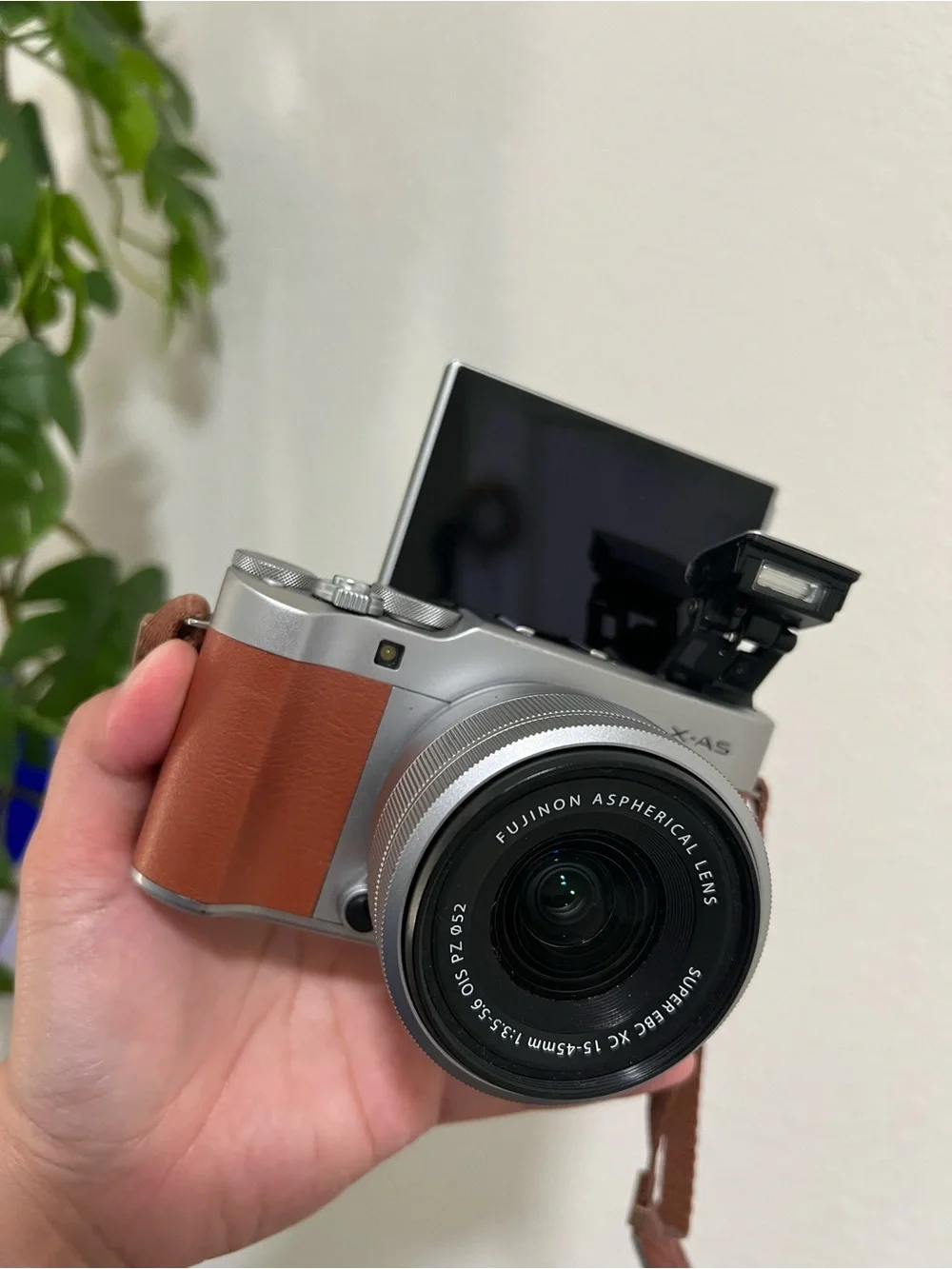 FUJIFILM X-A5 Mirrorless Digital Camera w/XC15-45mmF3.5-5.6 OIS PZ Lens - Brown